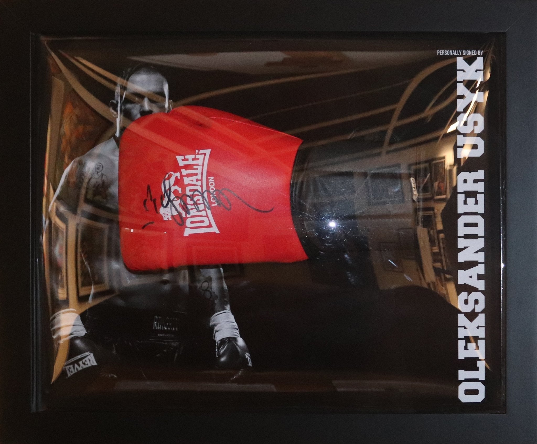 Usyk Signed Glove Framed Display - Memorabilia Framers Shop